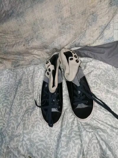 Zapatillas altas negras y grises - miniatura 2