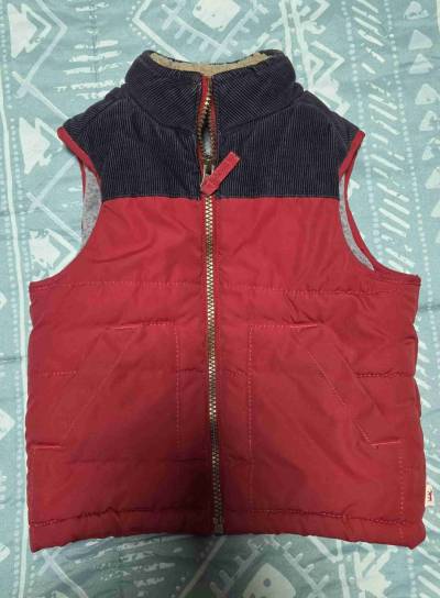 Chaqueta Carter's acolchado rojo sin mangas - miniatura 1