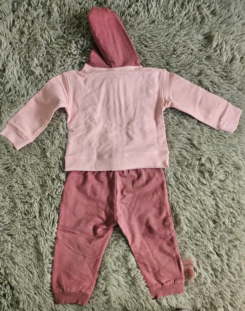 Conjunto infantil rosa con capucha - 2