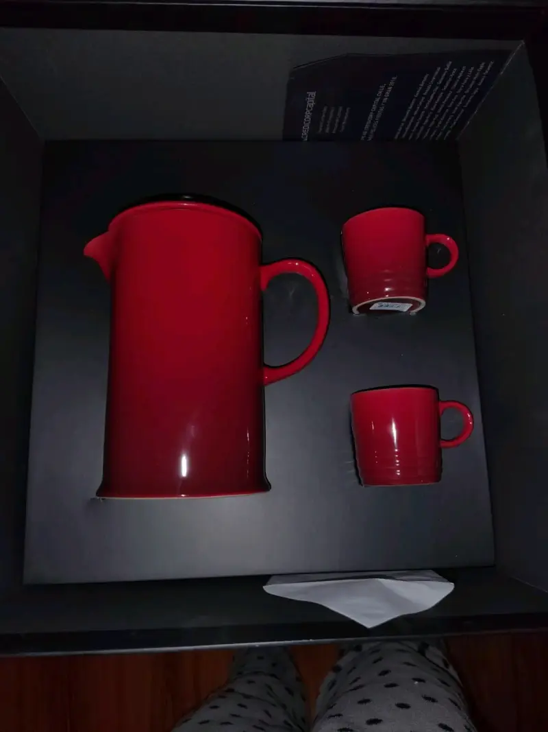 Set cafetera roja y taza - 2