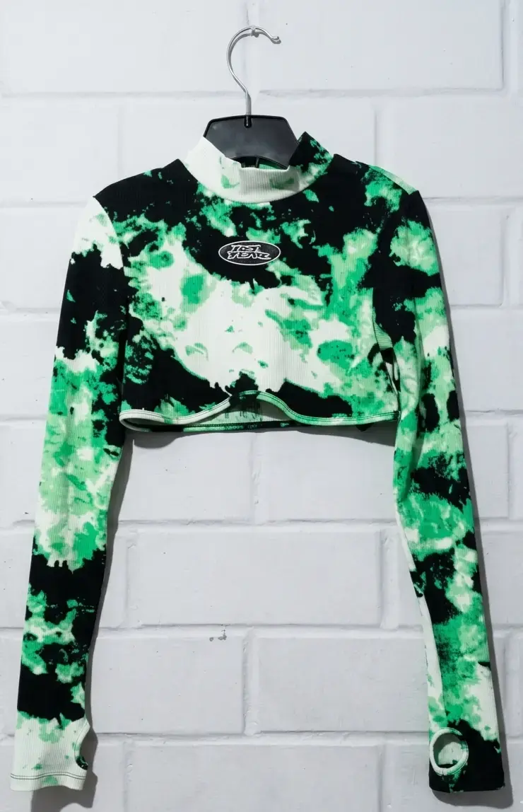 Polera crop tie-dye verde