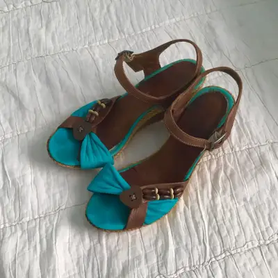 Sandalias N°38 (22,5 cm) - miniatura 1