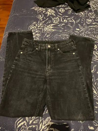 Jeans negros de mujer - miniatura 1