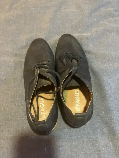 Zapatos negros de cuero - miniatura 2