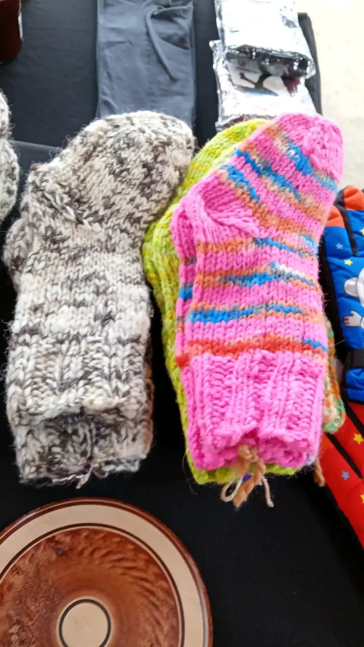 Calcetines. polainas.boinas .. gorros - 3