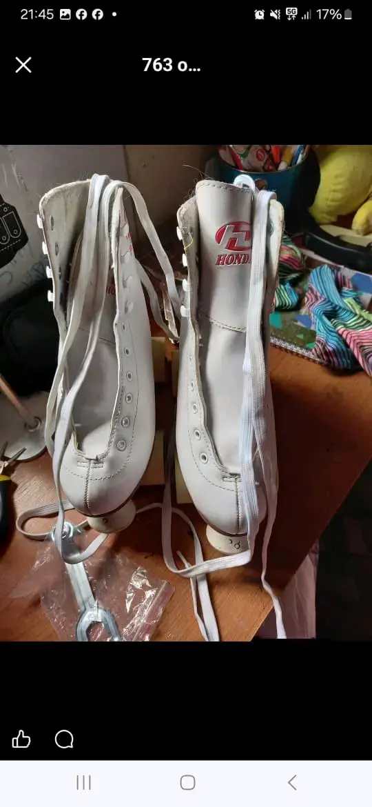 Patines artísticos blancos Honda
