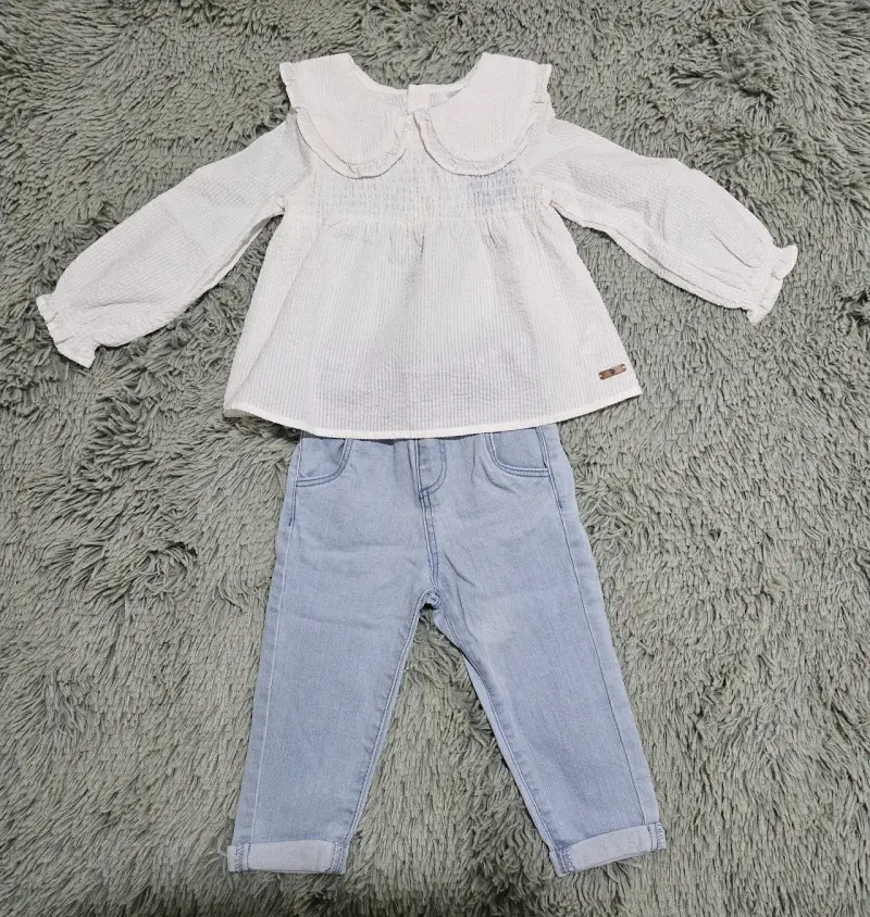 Conjunto blusa y jeans blanco y celeste - 2