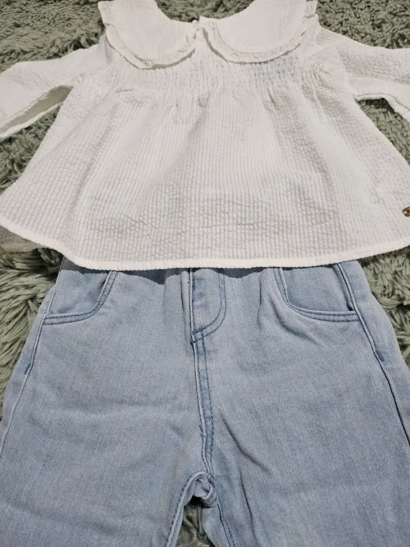 Conjunto blusa y jeans blanco y celeste - 3