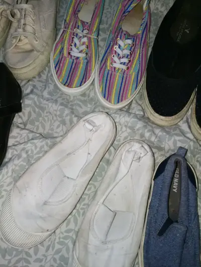 Lote de zapatillas variadas - miniatura 3