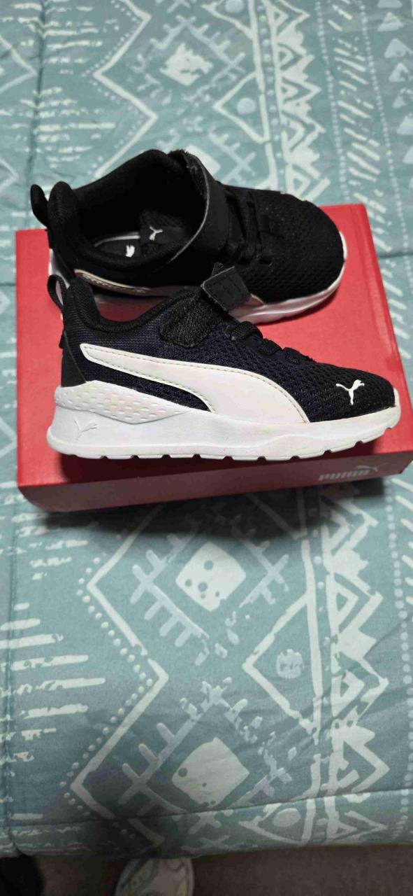 Zapatillas Puma negras para niños - 2
