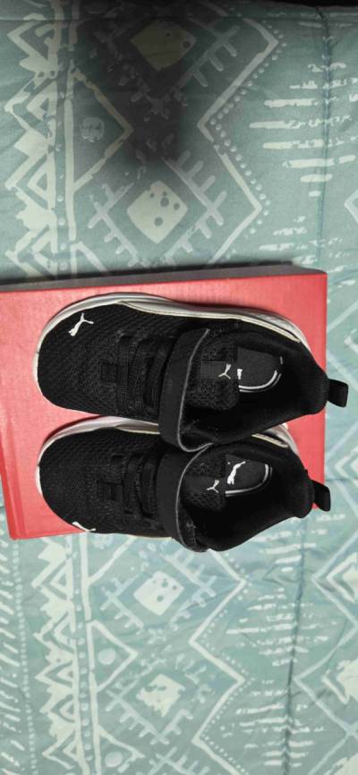 Zapatillas Puma negras para niños - miniatura 3