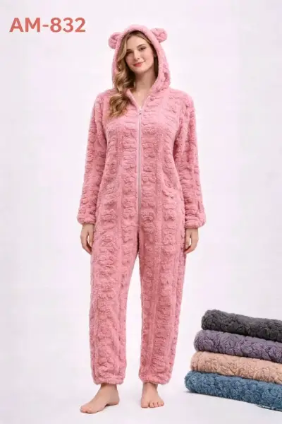 Pijama enterizo rosado con capucha - miniatura 1