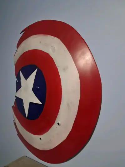 Escudo de Capitán América - miniatura 1