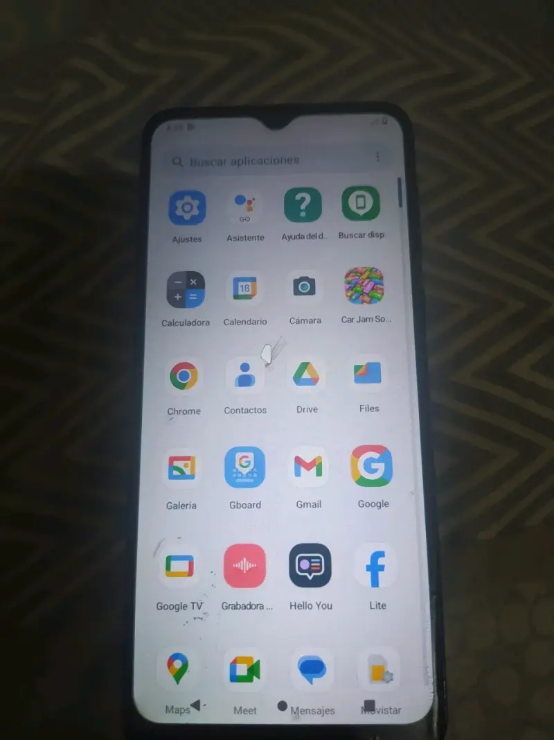 Celular con pantalla táctil - 1