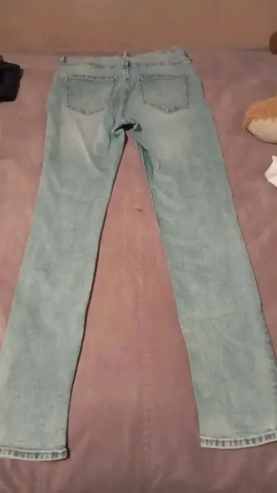 Jeans azul claro para mujer - miniatura 2