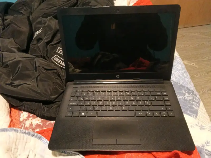 Notebook HP 14 pulgadas - 1