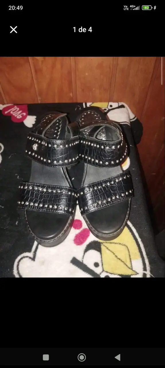 Sandalias negras con tachas - 1