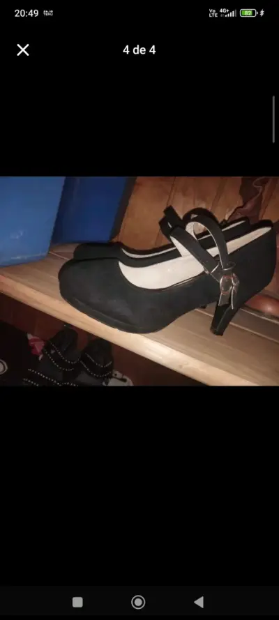 Zapatos negros de charol con correa - miniatura 2