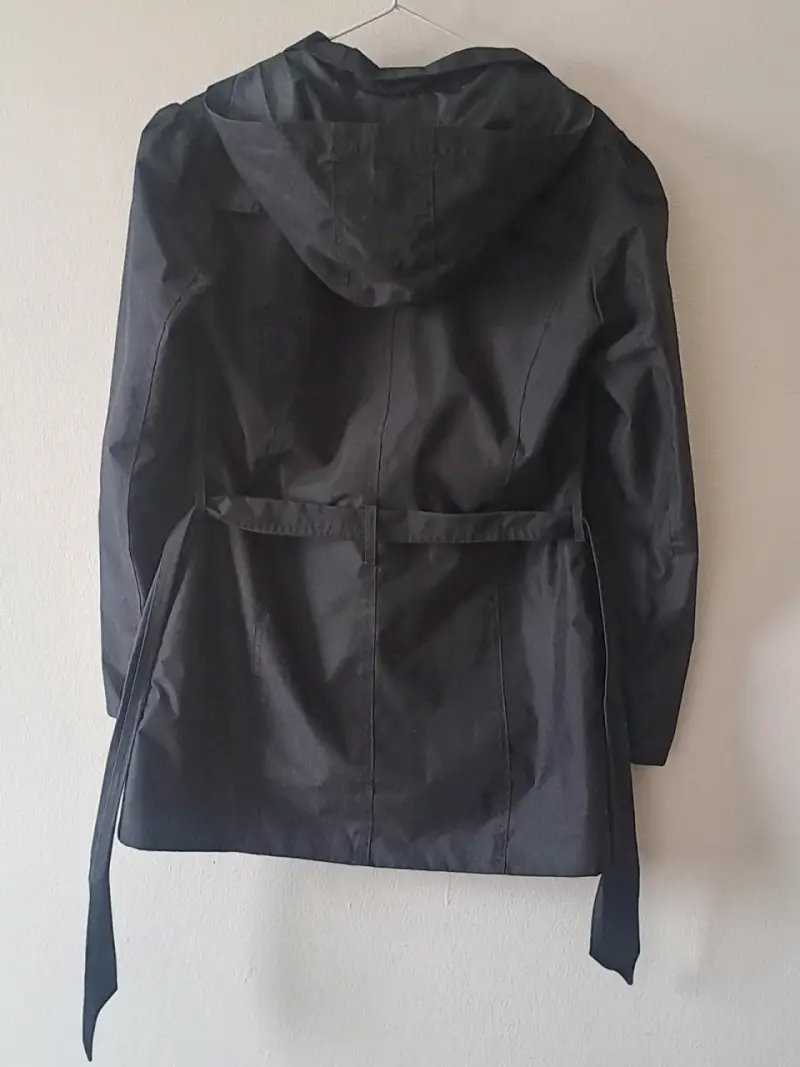 Chaqueta negra con cinta - 2