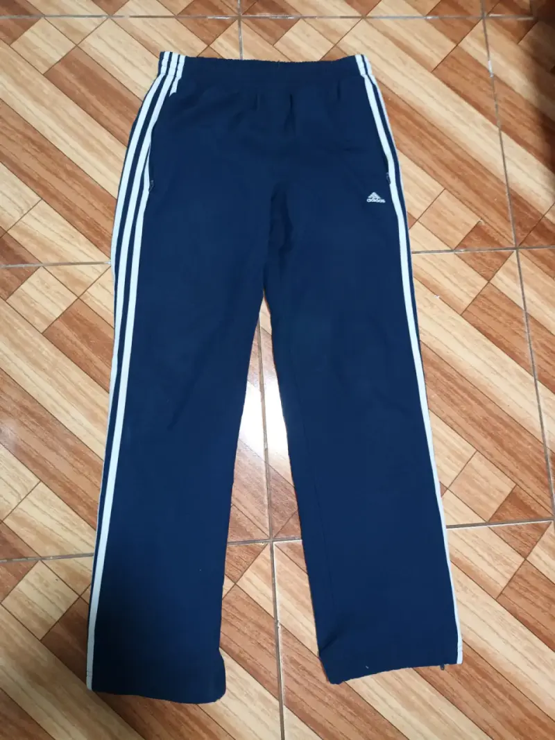 Pantalón deportivo Adidas - 1