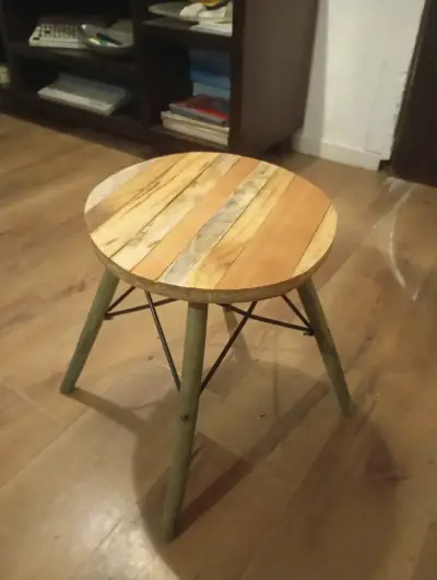 Mesa de noche - miniatura 1