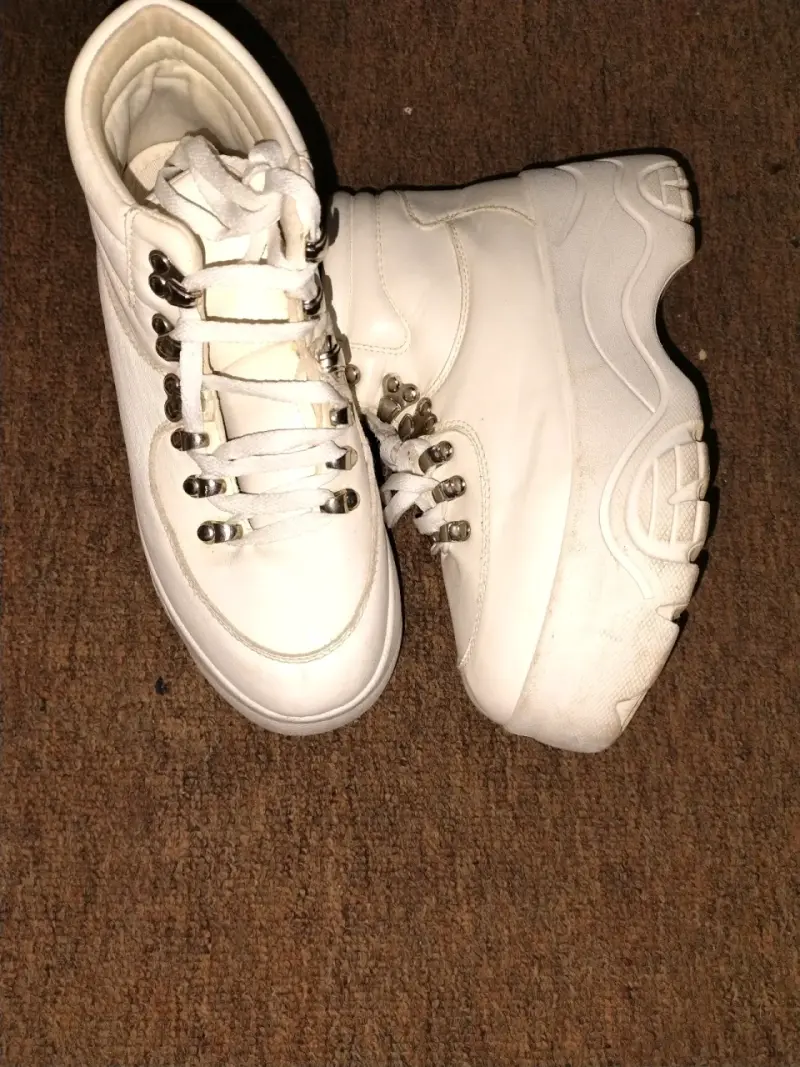 Zapatillas blancas con plataforma - 1
