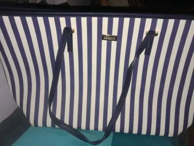 Cartera blanca con perlas y otras - miniatura 4