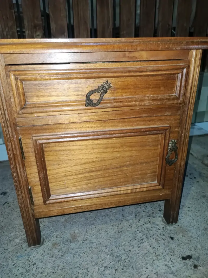 Velador de madera vintage - 1