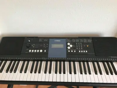 Teclado Yamaha portátil - miniatura 3