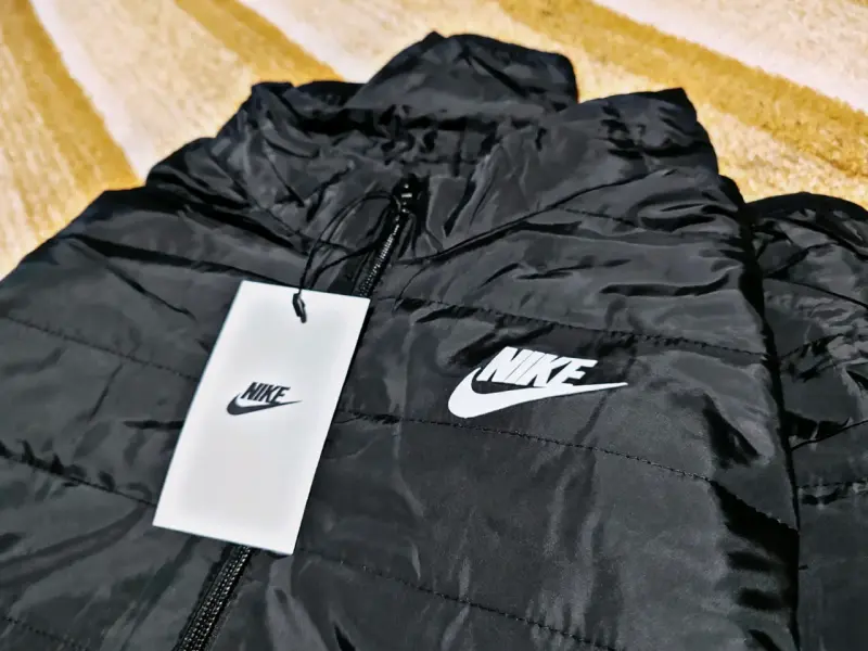 Chaqueta Nike unisex negra (s) - 1