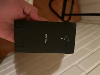 Teléfono Sony Xperia usado - miniatura 1