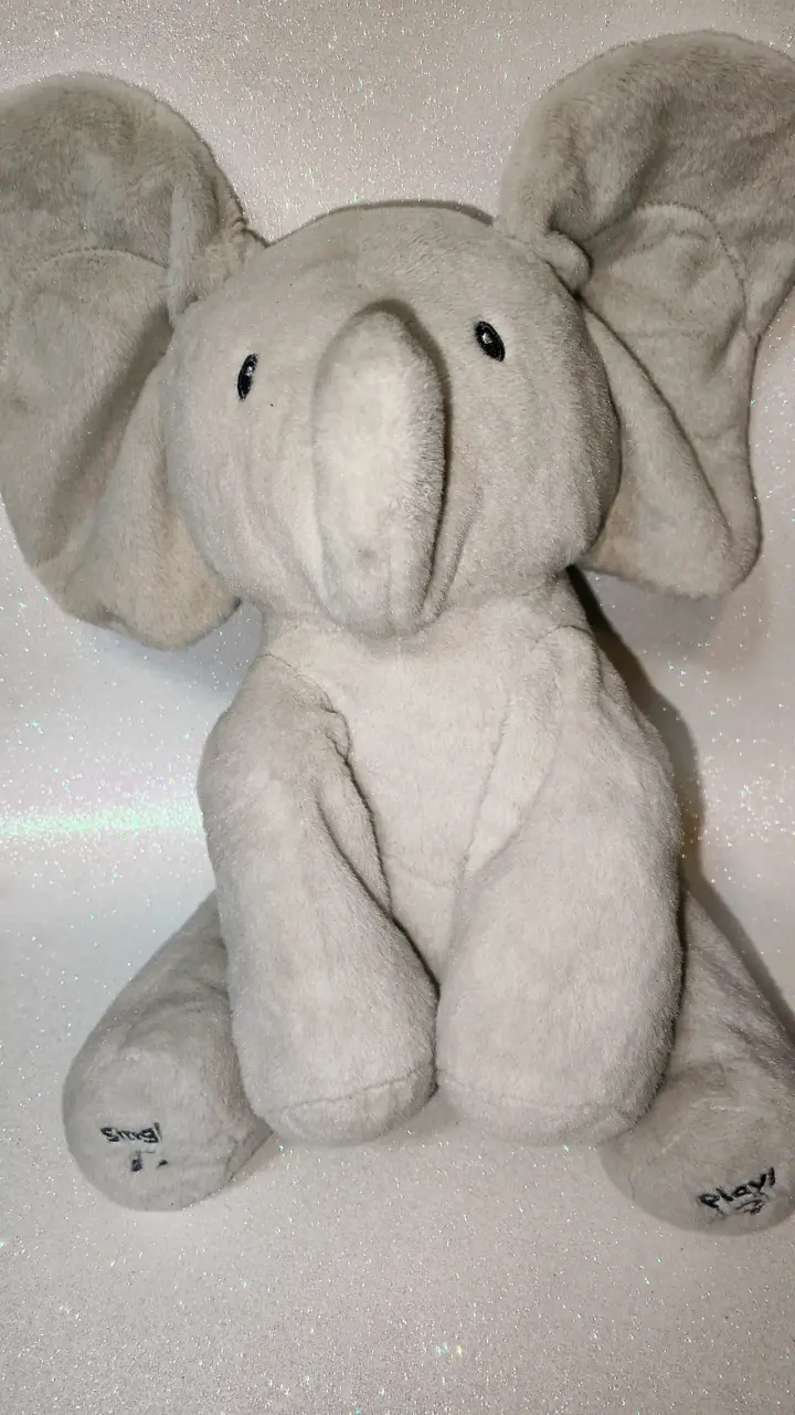 Peluche de elefante gris, musical y mueve las orej - 1