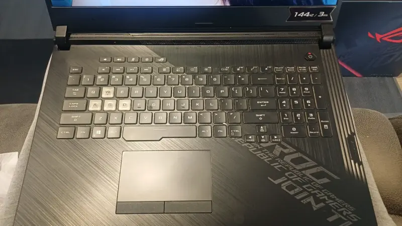 Laptop gaming ASUS ROG RGB - 2