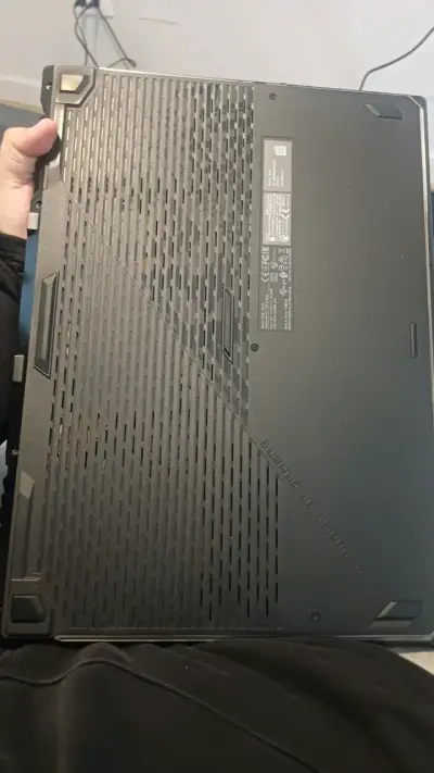 Laptop gaming ASUS ROG RGB - miniatura 4