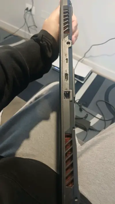 Laptop gaming ASUS ROG RGB - miniatura 5