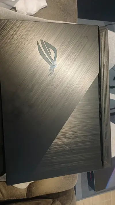Laptop gaming ASUS ROG RGB - miniatura 6