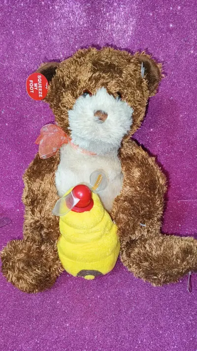 Osito de peluche musical - miniatura 1