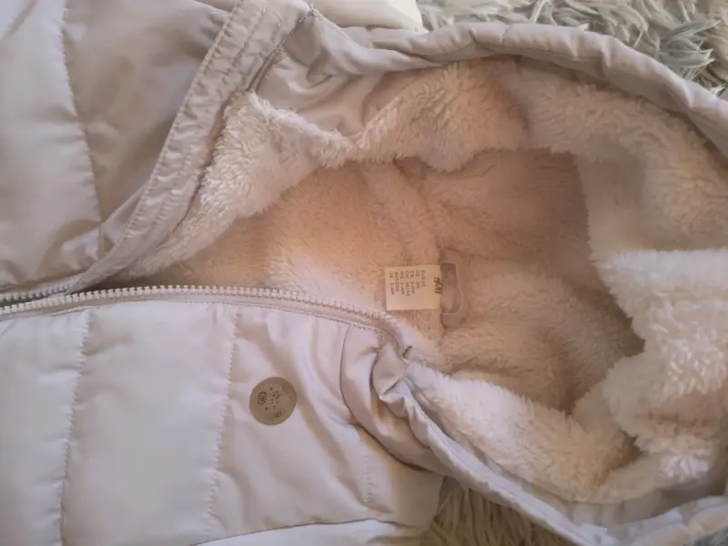 Enterito beige con orejas para bebé - 2