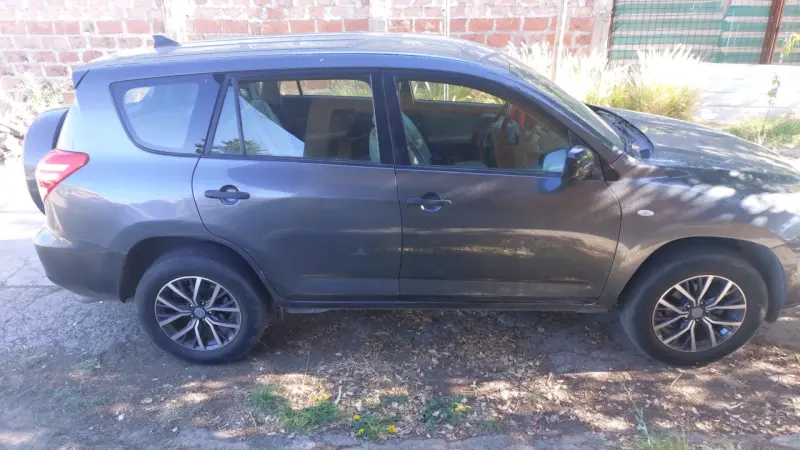 Toyota RAV4 2013 usado gris - 1