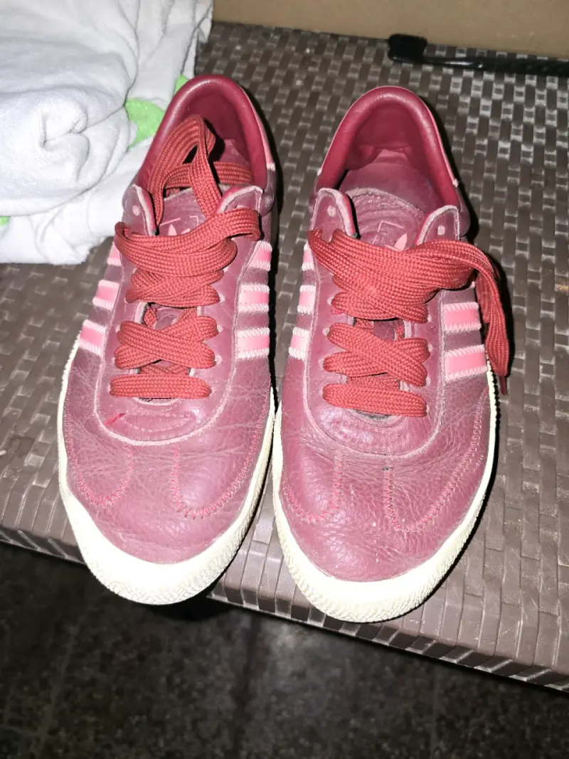 Zapatillas Adidas rojas - 2