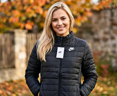Chaqueta negra Nike nueva - miniatura 1