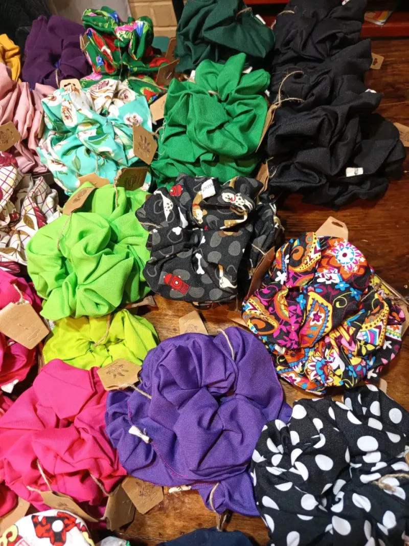 Lote de maxi scrunchies - 4