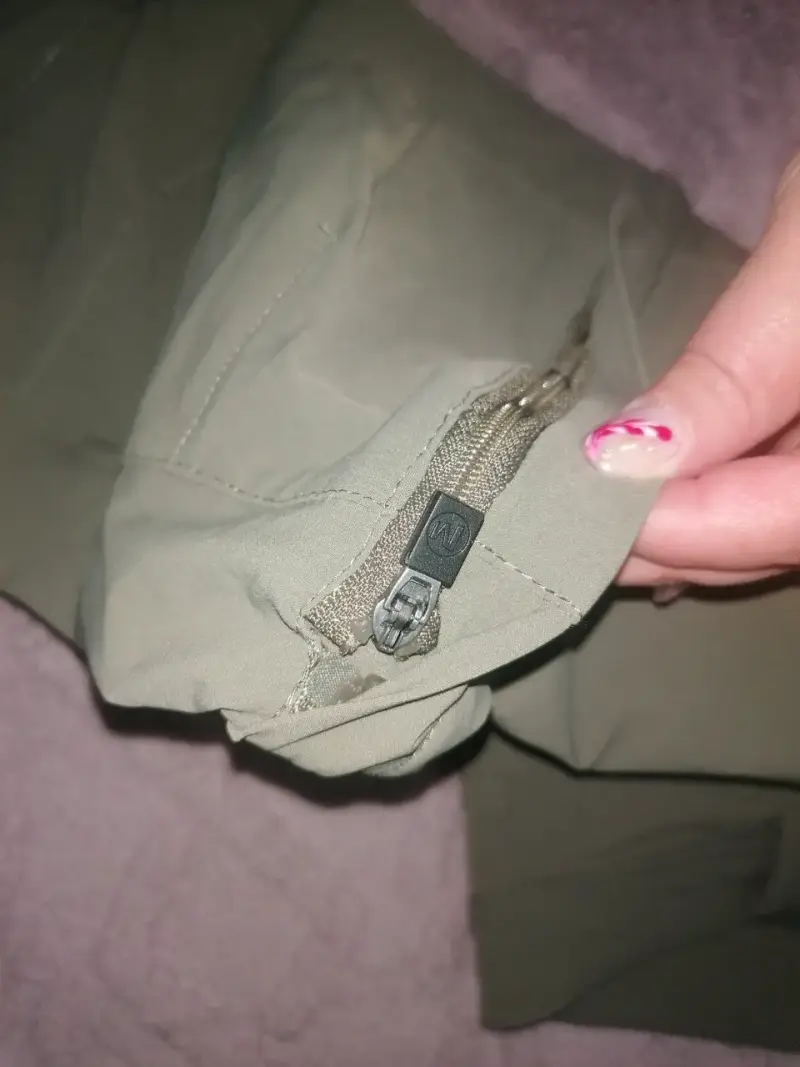 Pantalones cargo verdes - 2