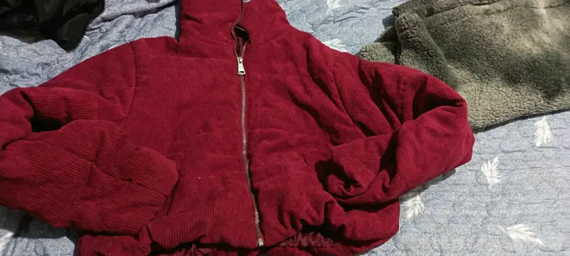 Chaqueta negra con cierre - 5