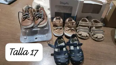 Zapatos y sandalias talla entre  17 y 18 - miniatura 1