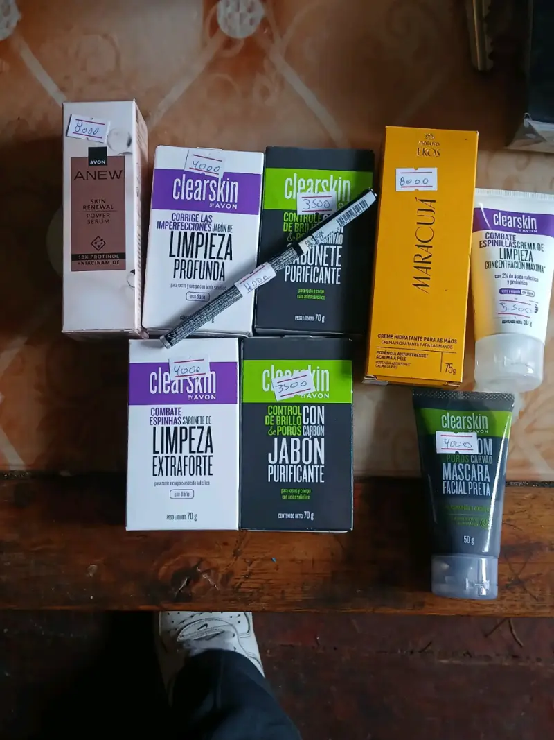 Set cuidado facial y corporal Avon - 1