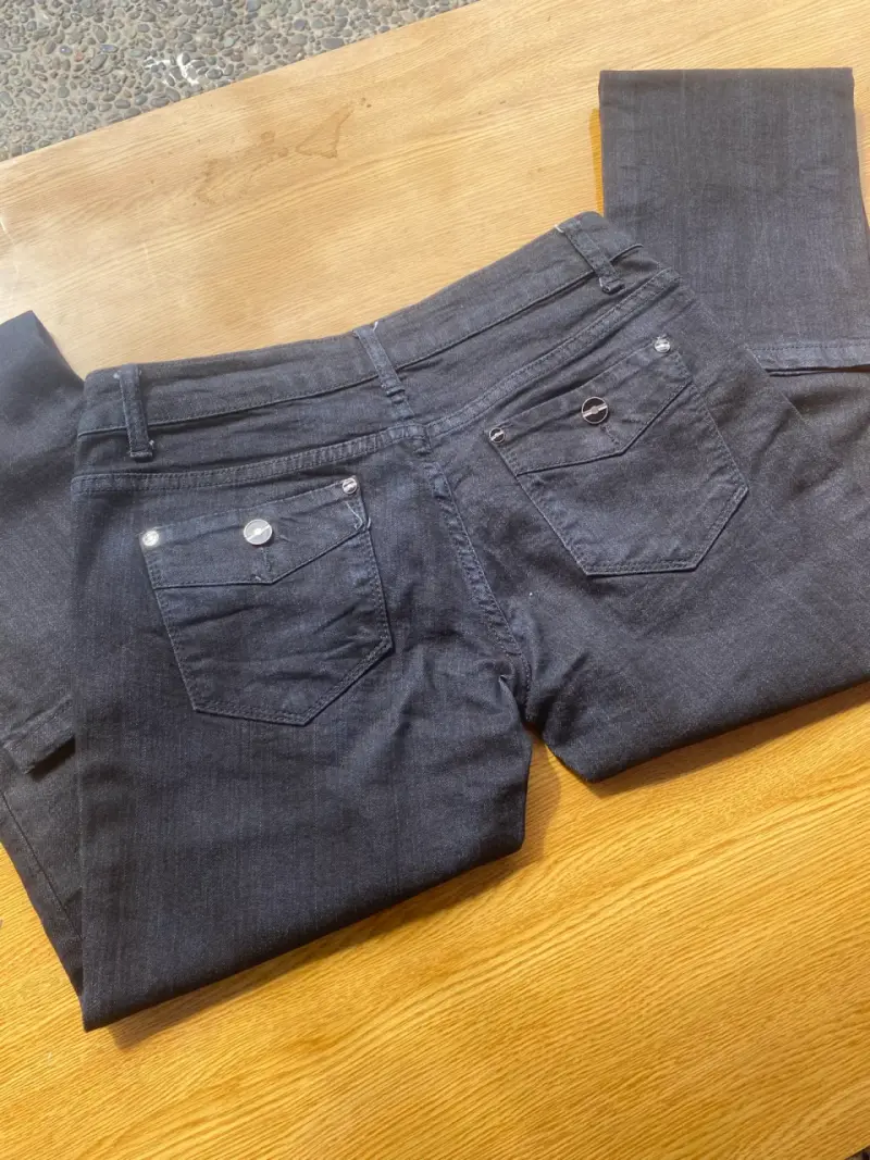 Jeans oscuros talla 42 - 3