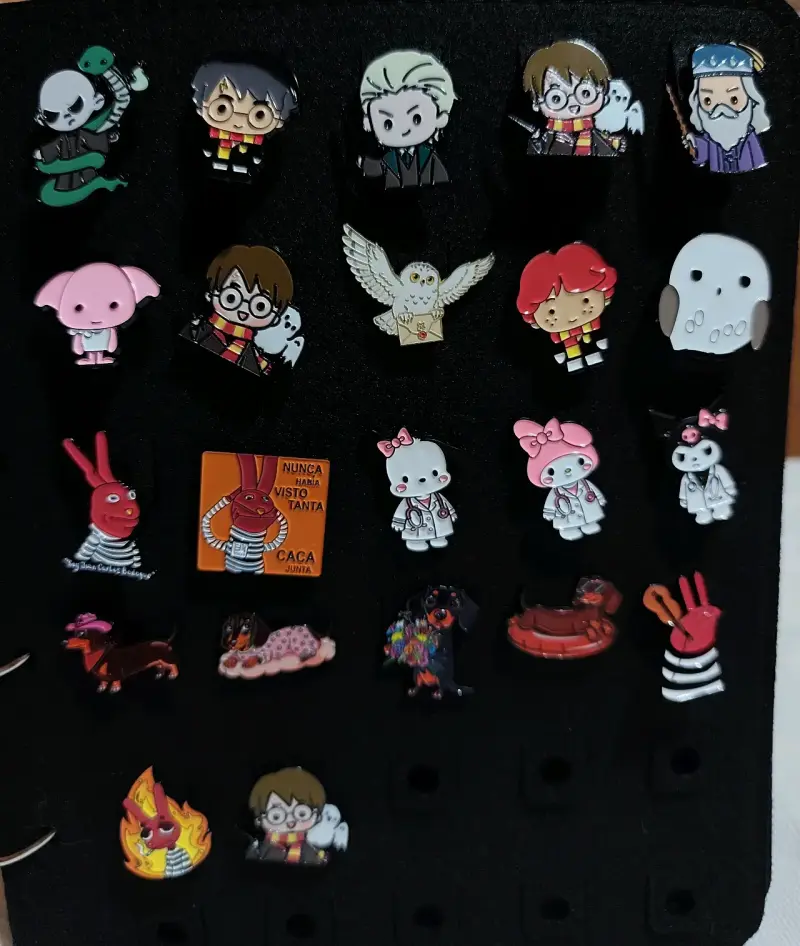 pines de colección variados - 1