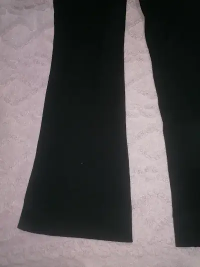 Leggings negros con tachas - miniatura 5