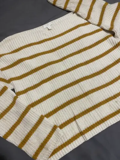 Suéter rayado blanco y amarillo - miniatura 1